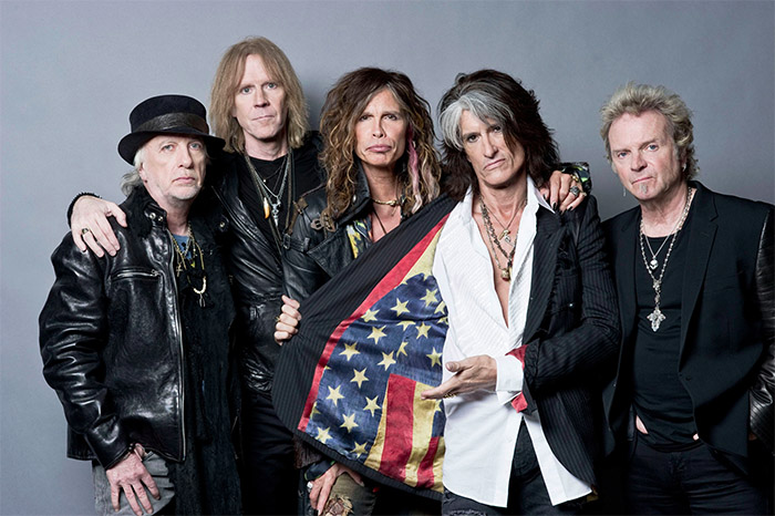 Steven Tyler degli Aerosmith dice addio alla band