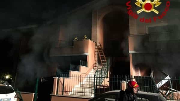 Incendio a Roma, fuga di gas: un morto e quattro feriti