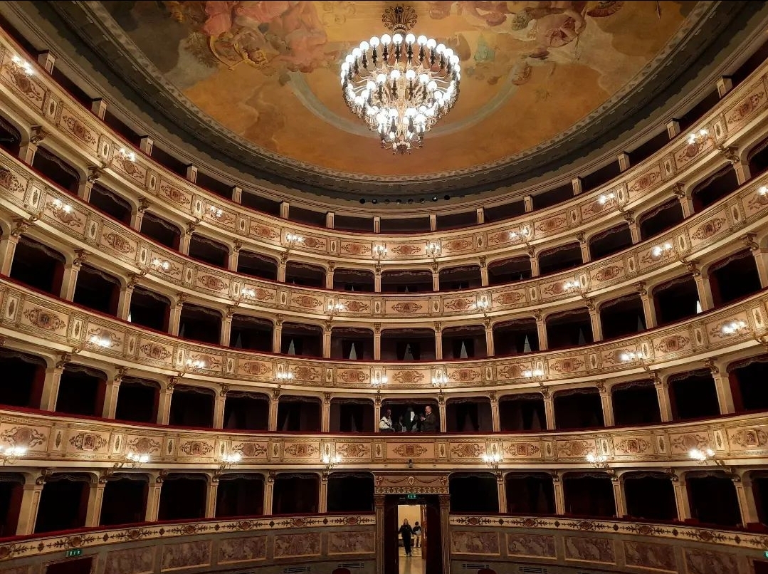 Teatri condominiali